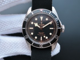 哪裏有賣帝舵精仿手錶 XF帝駝小黑花佈帶79220B￥3480