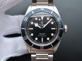 ZF帝駝小藍花HERITAGE BLACK BAY繫列79220B不銹鋼錶帶￥2880