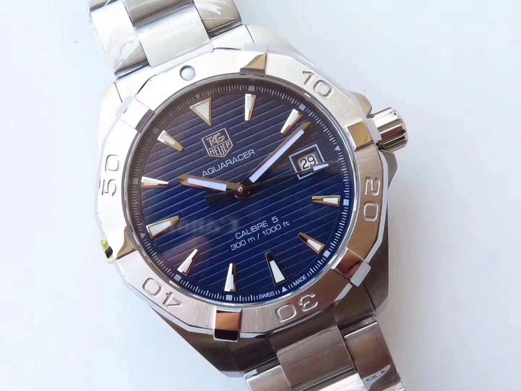 泰格豪雅競潛1比1高仿機械錶多少錢 xf泰格豪雅竟潛300繫列WAY2112.BA0928 藍盤￥2980-高仿錶