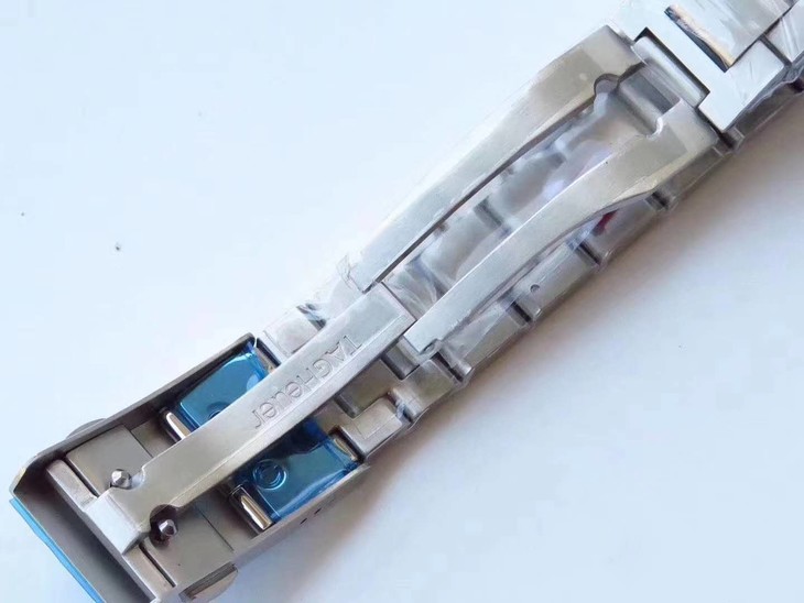 泰格豪雅競潛1比1高仿機械錶多少錢 xf泰格豪雅竟潛300繫列WAY2112.BA0928 藍盤￥2980-高仿錶