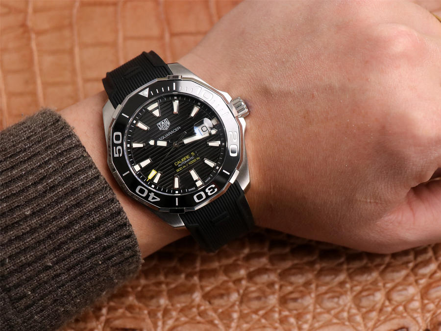 泰格豪雅競潛復刻手錶錶哪個廠做得好 V6廠泰格豪雅CALIBRE 5競潛繫列¥3480-高仿錶 泰格豪雅競潛復刻手錶錶哪個廠做得好 V6廠泰格豪雅CALIBRE 5競潛繫列¥3480-高仿錶