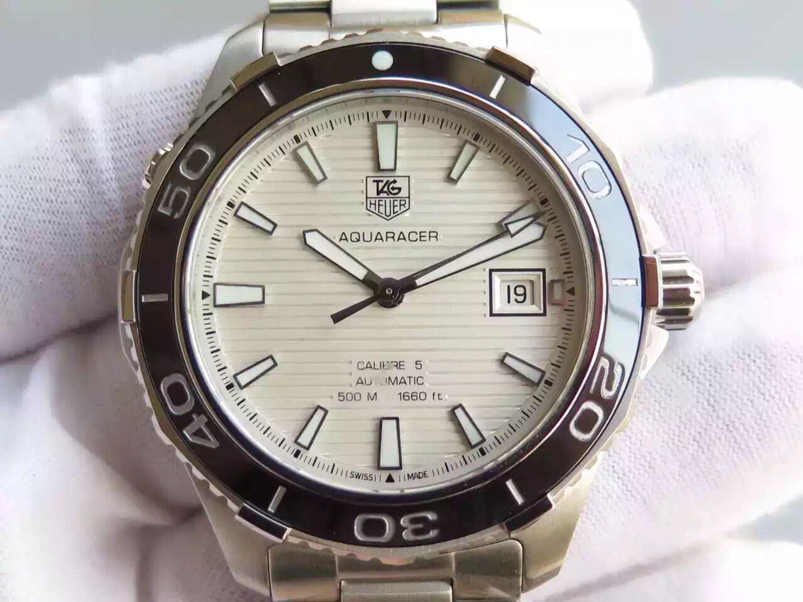 泰格豪雅 復刻手錶 V6廠泰格豪雅 竟潛500米繫列V2版￥2980-高仿錶