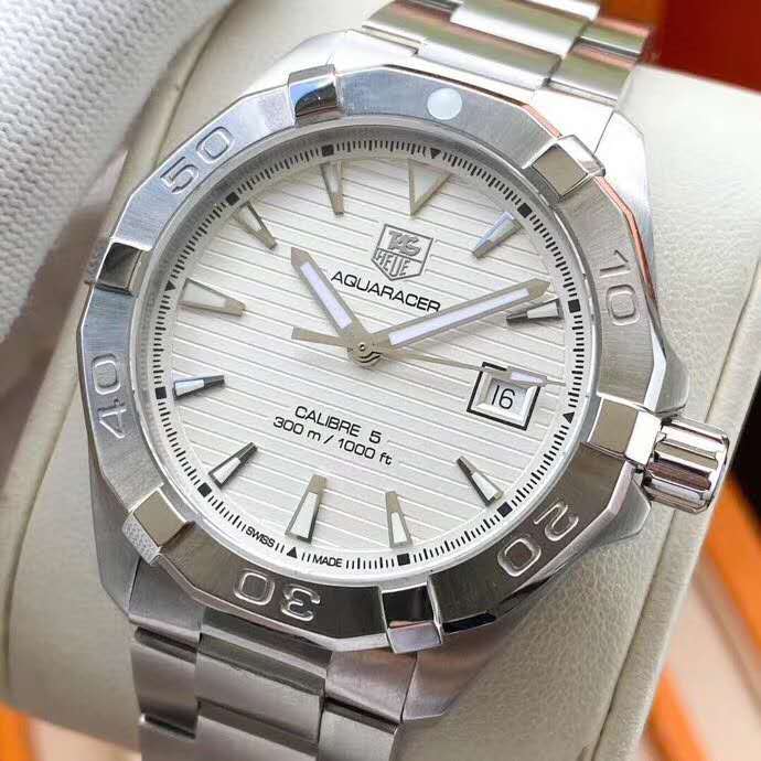 泰格豪雅竟潛1比1高仿機械錶 xf泰格豪雅竟潛300繫列WAY2111.BA0928 白盤￥2980-高仿錶