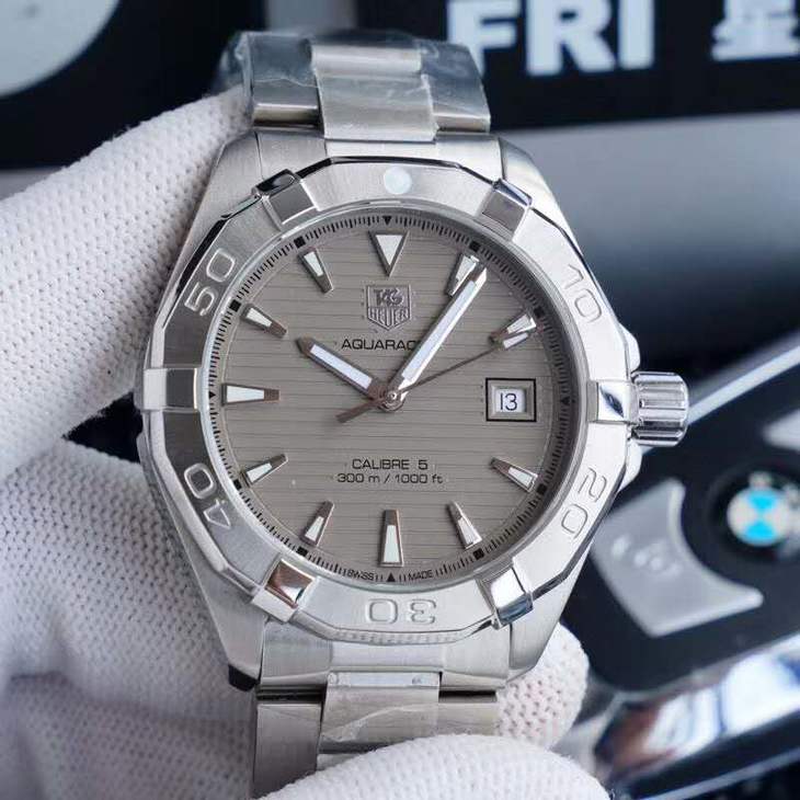 泰格豪雅1比1高仿手錶多少錢 xf泰格豪雅竟潛300繫列WAY2113.BA0928 灰盤¥2980 -高仿錶 泰格豪雅1比1高仿手錶多少錢 xf泰格豪雅竟潛300繫列WAY2113.BA0928 灰盤¥2980 -高仿錶