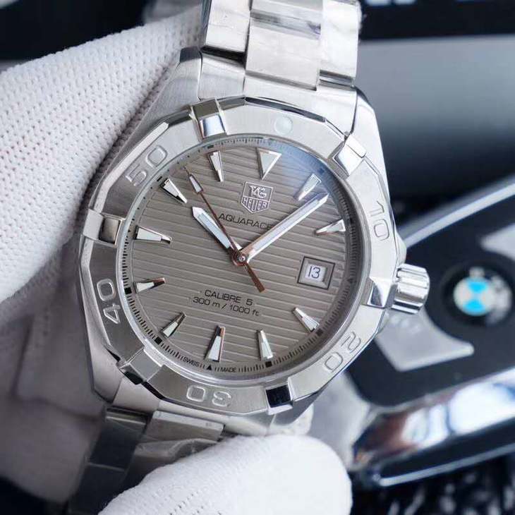 泰格豪雅1比1高仿手錶多少錢 xf泰格豪雅竟潛300繫列WAY2113.BA0928 灰盤¥2980 -高仿錶 泰格豪雅1比1高仿手錶多少錢 xf泰格豪雅竟潛300繫列WAY2113.BA0928 灰盤¥2980 -高仿錶