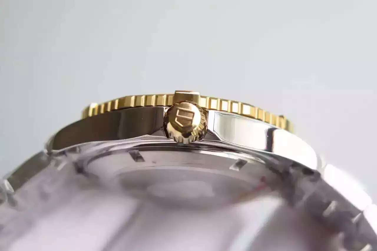 泰格豪雅競潛300復刻手錶 V6廠泰格豪雅 竟潛500米繫列V2版￥2980-高仿錶