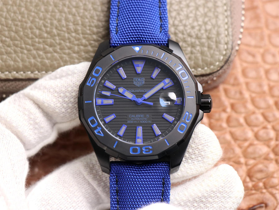 泰格豪雅復刻手錶視頻 V6廠泰格豪雅CALIBRE 5競潛繫列￥2980-高仿錶