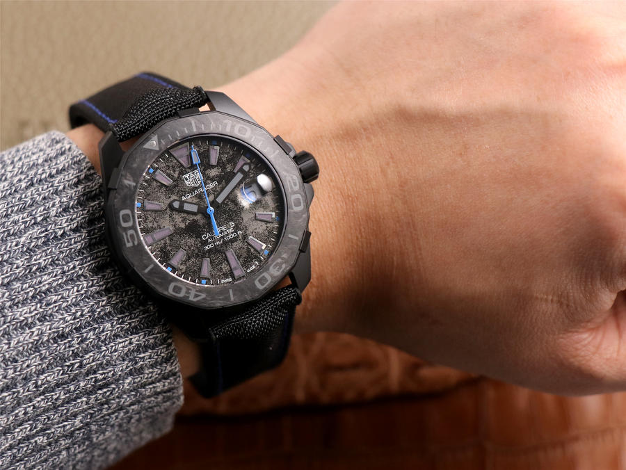 復刻手錶的泰格豪雅 TB廠泰格豪雅競潛繫列WBD218C.FC6447￥3280-高仿錶