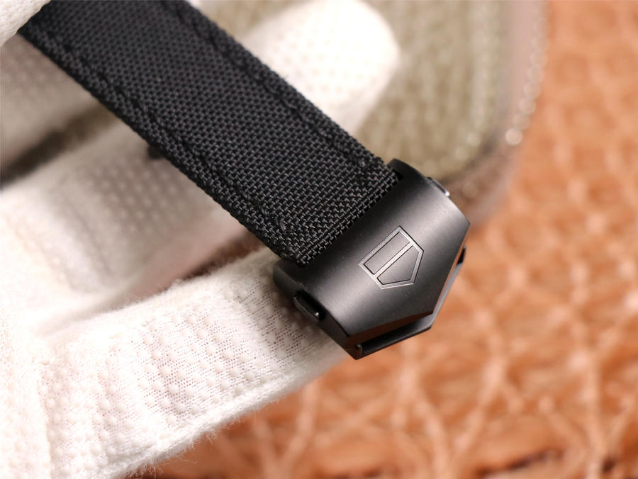 泰格豪雅復刻手錶哪個廠家好 TB廠泰格豪雅競潛繫列WBD218A.FC6445¥3280-高仿錶 泰格豪雅復刻手錶哪個廠家好 TB廠泰格豪雅競潛繫列WBD218A.FC6445¥3280-高仿錶