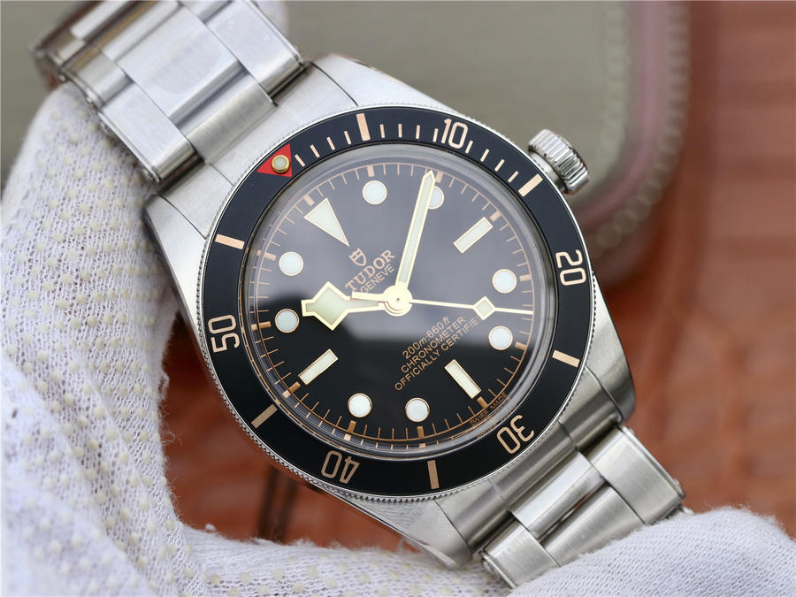 仿帝舵的廠 ZF帝舵碧灣繫列M79030N-0001腕錶¥2880-高仿錶 仿帝舵的廠 ZF帝舵碧灣繫列M79030N-0001腕錶¥2880-高仿錶