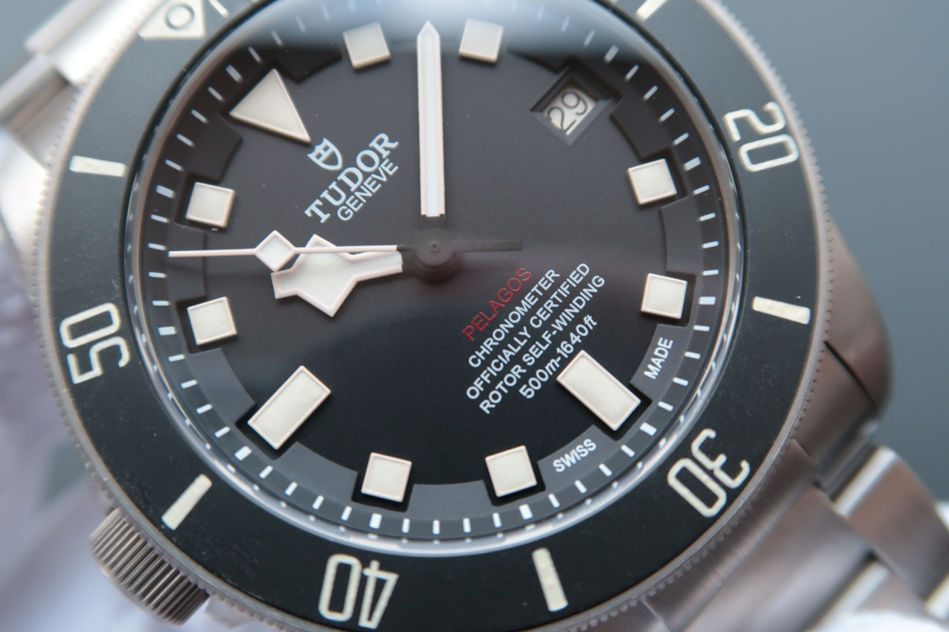 帝舵高仿男錶 ZF帝舵反手左撇子專屬M25610TNL-0001￥2880 -高仿錶