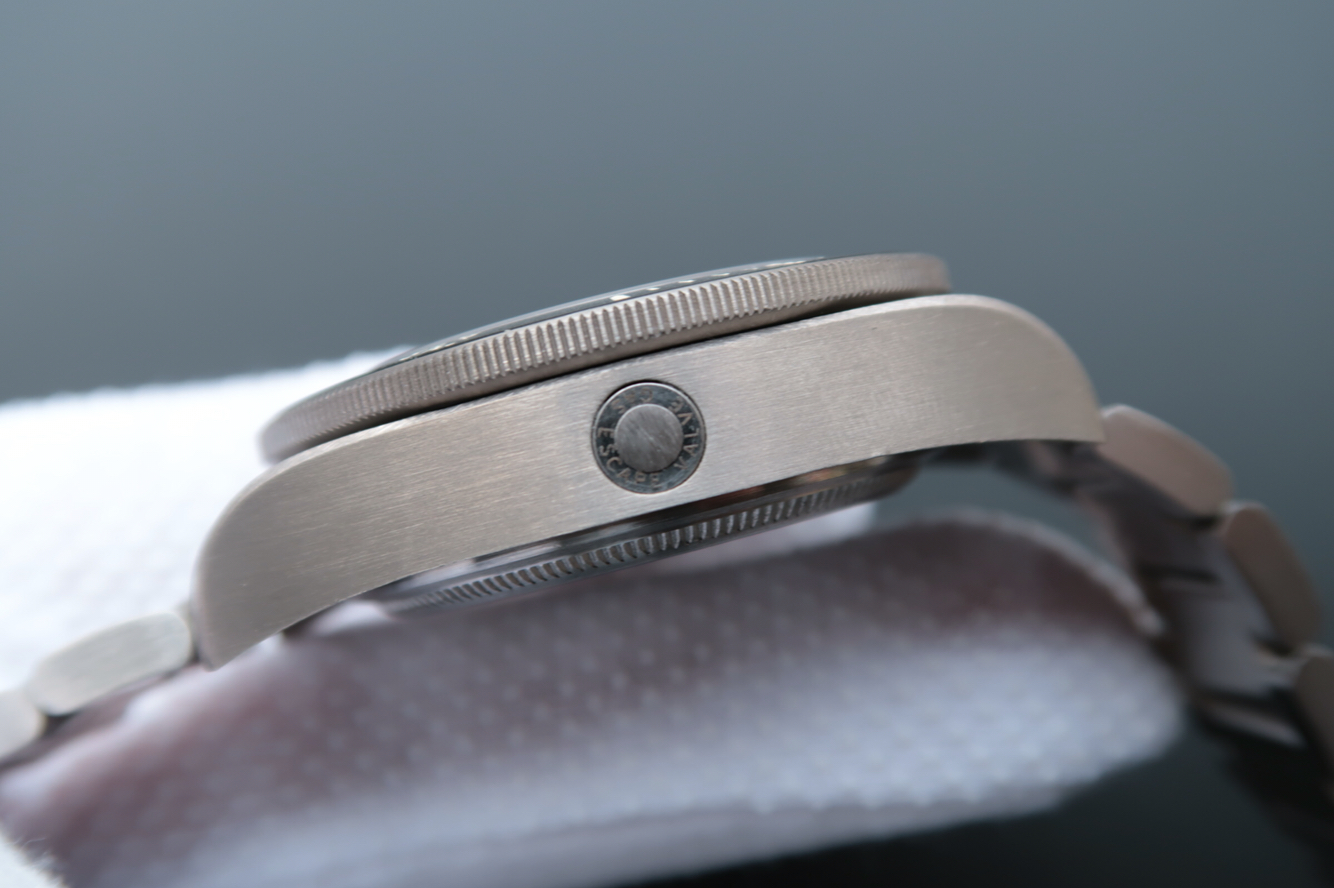 帝舵高仿男錶 ZF帝舵反手左撇子專屬M25610TNL-0001￥2880 -高仿錶