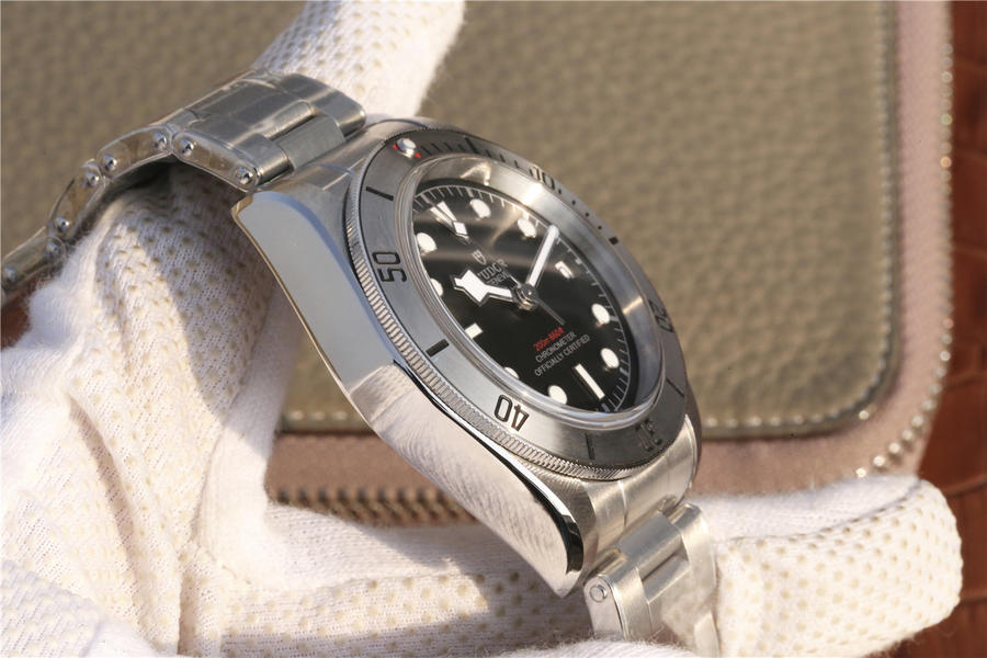 高仿帝舵高仿 ZF帝舵啟承繫列79730帝陀帝駝小鋼盾¥2880-高仿錶 高仿帝舵高仿 ZF帝舵啟承繫列79730帝陀帝駝小鋼盾¥2880-高仿錶