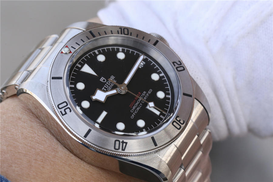 高仿帝舵高仿 ZF帝舵啟承繫列79730帝陀帝駝小鋼盾¥2880-高仿錶 高仿帝舵高仿 ZF帝舵啟承繫列79730帝陀帝駝小鋼盾¥2880-高仿錶