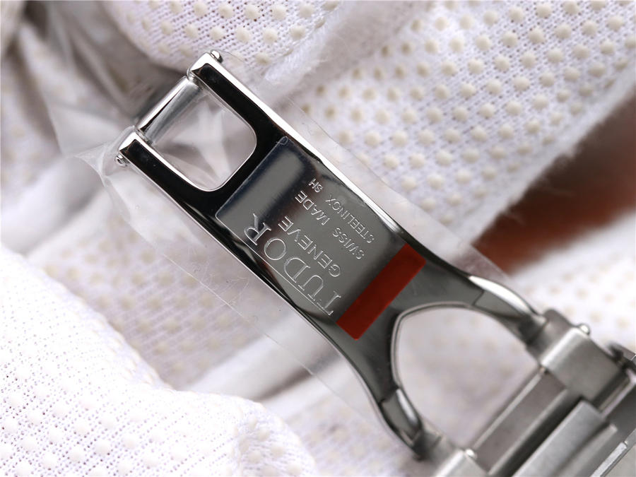 精仿帝舵碧灣 TW帝舵碧灣 M79830RB-0001¥2680 -高仿錶 精仿帝舵碧灣 TW帝舵碧灣 M79830RB-0001¥2680 -高仿錶