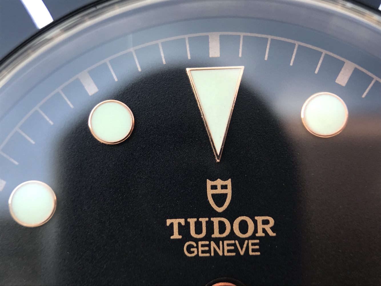 高仿帝舵那裏有實體店 ZF帝舵啟承繫列m79230n-0002¥2680-高仿錶 高仿帝舵那裏有實體店 ZF帝舵啟承繫列m79230n-0002¥2680-高仿錶