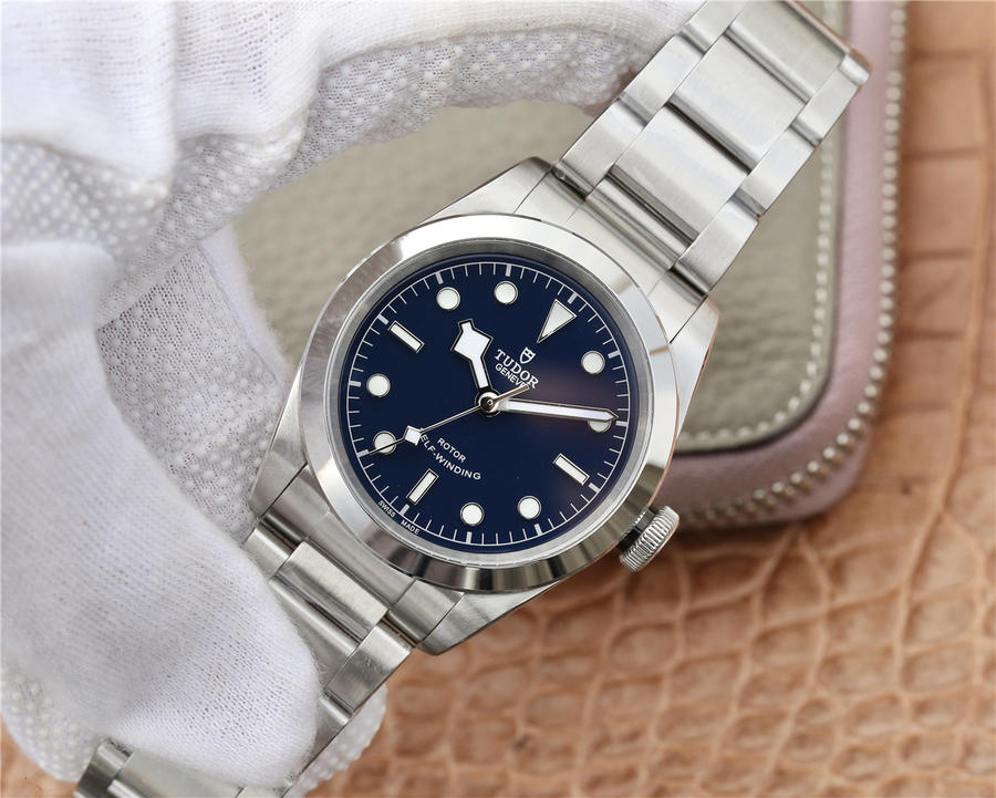 高仿帝舵碧灣M79540繫列 LF帝舵碧灣M79540-0004¥2880 -高仿錶 高仿帝舵碧灣M79540繫列 LF帝舵碧灣M79540-0004¥2880 -高仿錶