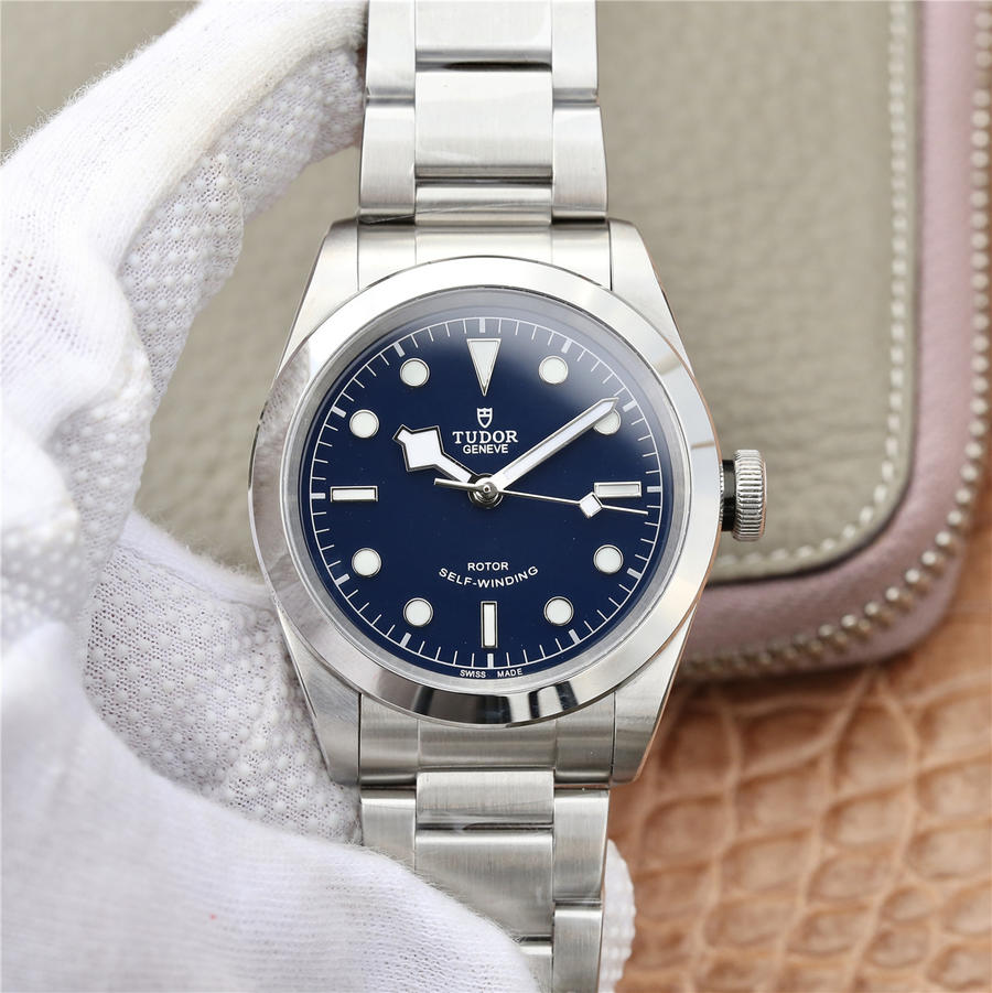 高仿帝舵碧灣M79540繫列 LF帝舵碧灣M79540-0004¥2880 -高仿錶 高仿帝舵碧灣M79540繫列 LF帝舵碧灣M79540-0004¥2880 -高仿錶