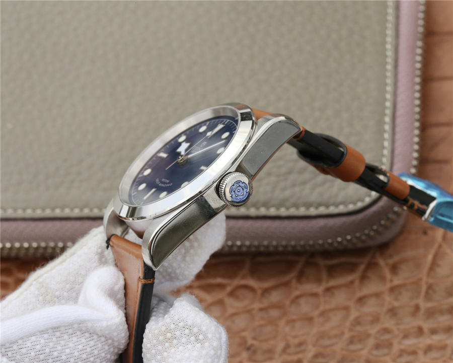 帝舵高仿男錶好嗎 LF帝舵碧灣M79540繫列41錶經腕錶￥2680-高仿錶