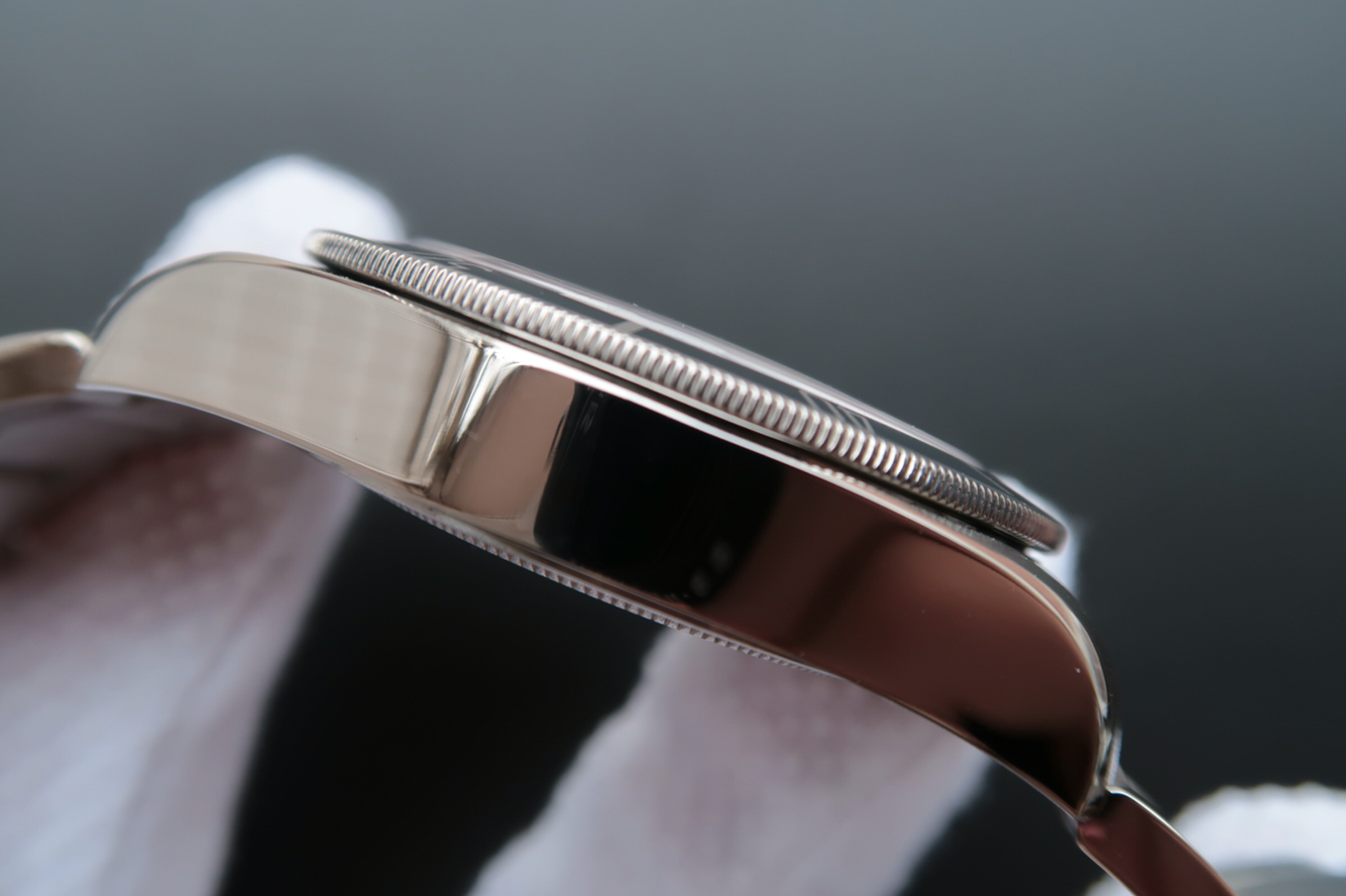 高仿帝舵報價 ZF帝駝小黑花碧灣HERITAGE BLACK BAY繫列79220￥2880 -高仿錶