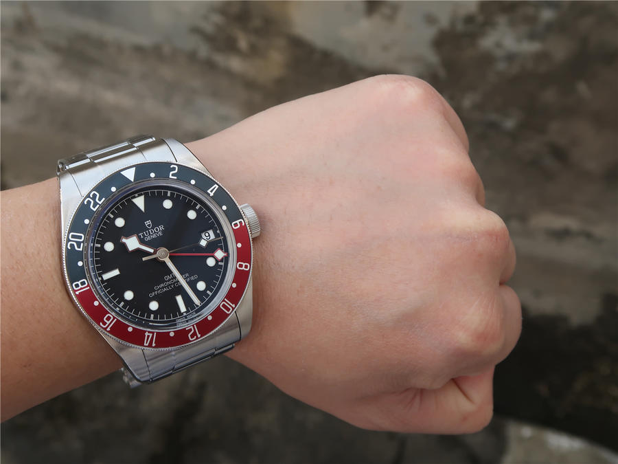 如何辯別帝舵碧灣正品與高仿 ZF帝舵碧灣M79830RB-0001¥3480-高仿錶 如何辯別帝舵碧灣正品與高仿 ZF帝舵碧灣M79830RB-0001¥3480-高仿錶