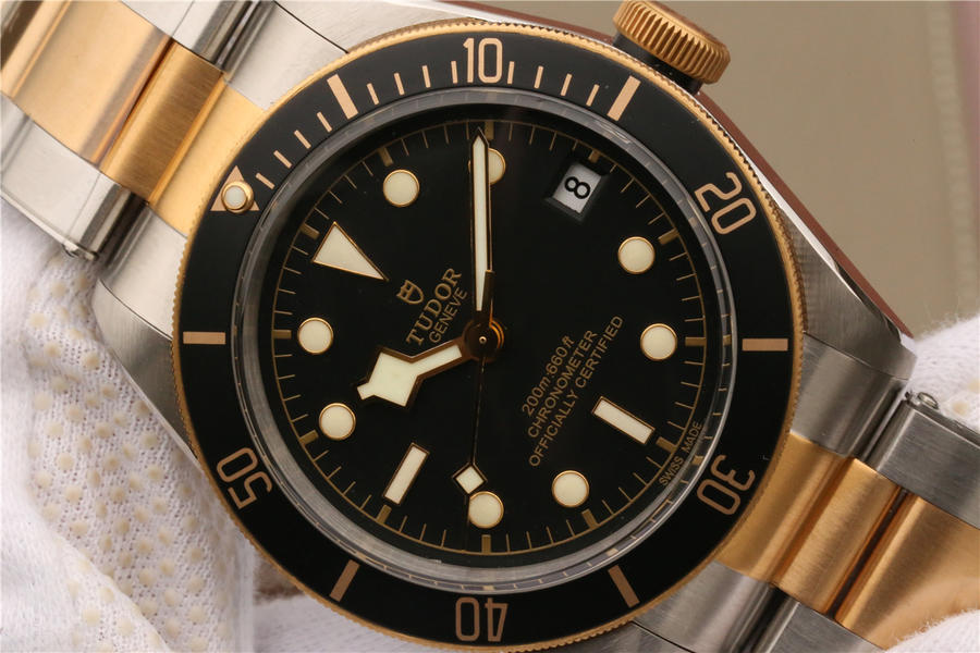 仿帝舵男士手錶 ZF帝舵啟承繫列79733N¥3480-高仿錶 仿帝舵男士手錶 ZF帝舵啟承繫列79733N¥3480-高仿錶