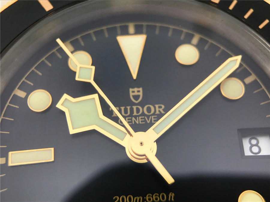 仿帝舵男士手錶 ZF帝舵啟承繫列79733N¥3480-高仿錶 仿帝舵男士手錶 ZF帝舵啟承繫列79733N¥3480-高仿錶