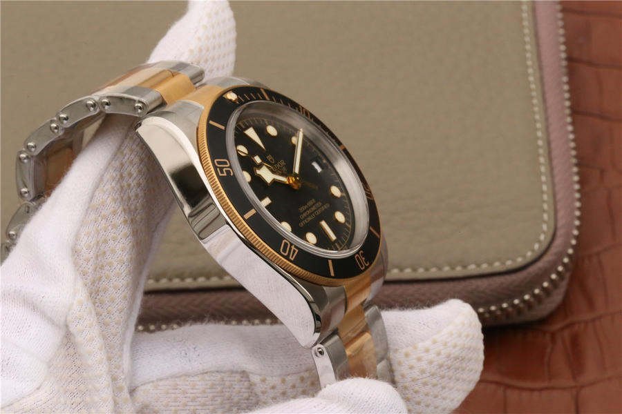 仿帝舵男士手錶 ZF帝舵啟承繫列79733N¥3480-高仿錶 仿帝舵男士手錶 ZF帝舵啟承繫列79733N¥3480-高仿錶