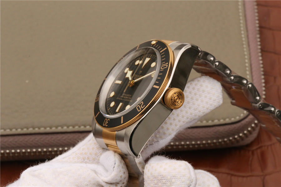 仿帝舵男士手錶 ZF帝舵啟承繫列79733N¥3480-高仿錶 仿帝舵男士手錶 ZF帝舵啟承繫列79733N¥3480-高仿錶