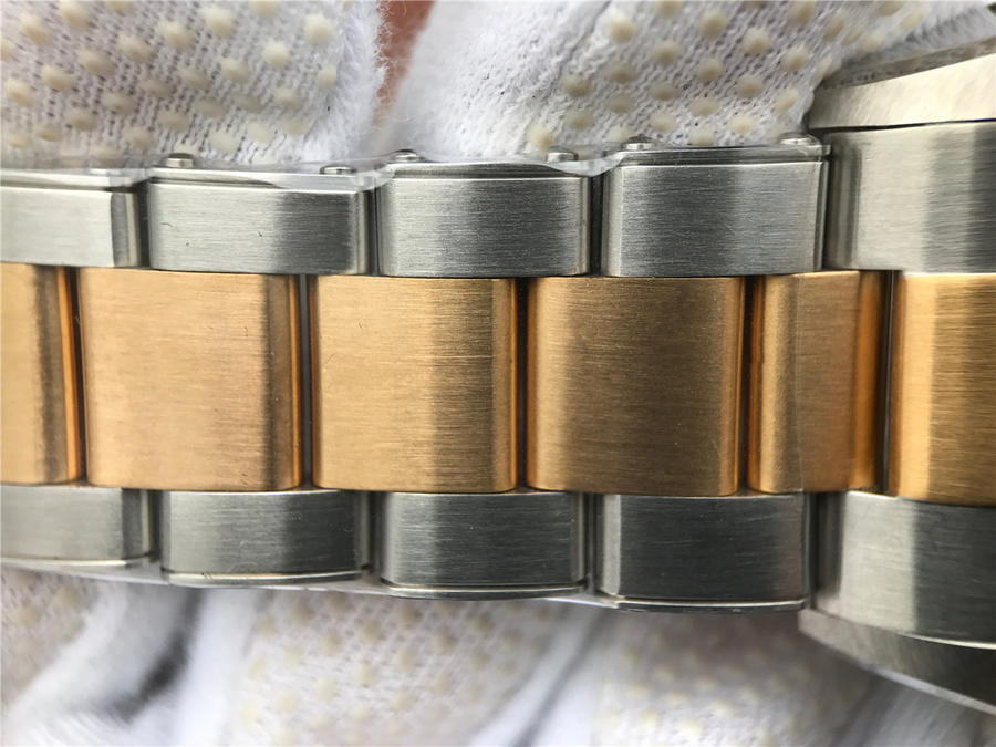 仿帝舵男士手錶 ZF帝舵啟承繫列79733N¥3480-高仿錶 仿帝舵男士手錶 ZF帝舵啟承繫列79733N¥3480-高仿錶