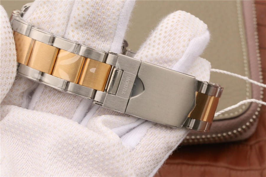 仿帝舵男士手錶 ZF帝舵啟承繫列79733N¥3480-高仿錶 仿帝舵男士手錶 ZF帝舵啟承繫列79733N¥3480-高仿錶