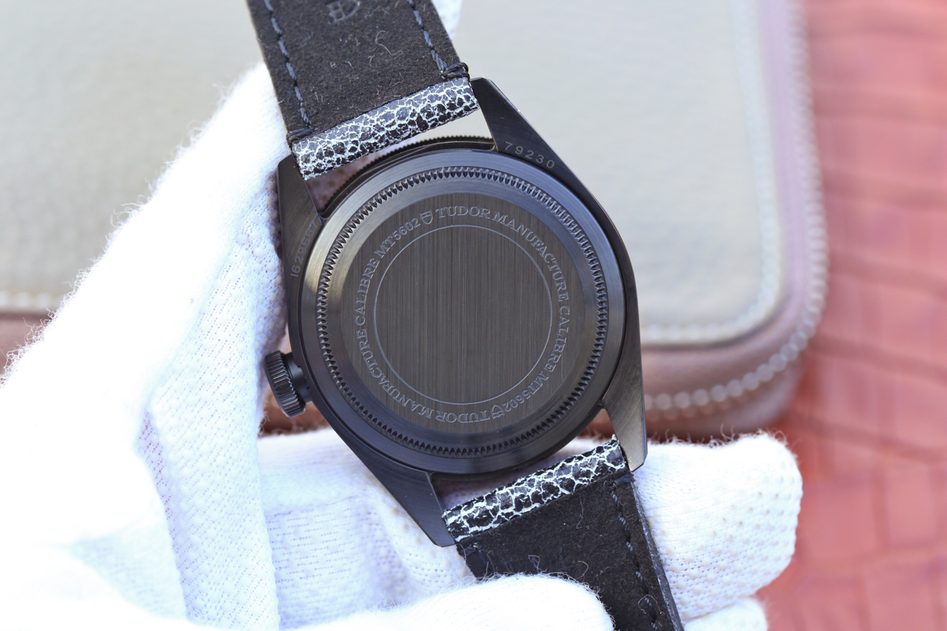 帝舵正品跟高仿區別 ZF帝舵原裝開模啟承繫列m79230dk￥3680-高仿錶