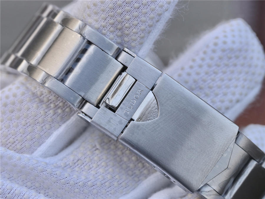 高仿帝舵錶殼圖片 帝舵GRANTOUR繫列20500N-95730￥3480-高仿錶