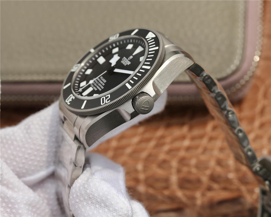 帝舵高仿手錶怎麽樣 XF帝舵領潛型戰斧25500TN￥3480-高仿錶