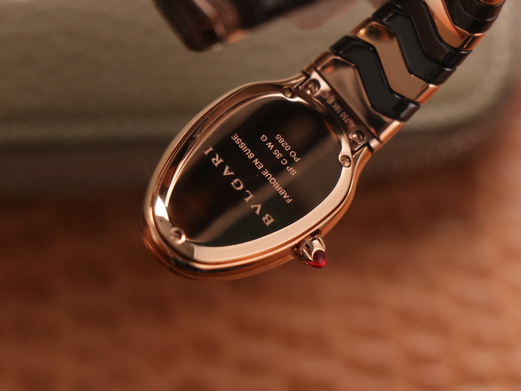 寶格麗復刻手錶錶ob vs bv BV廠寶格麗SERPENTI繫列￥3480 -高仿錶