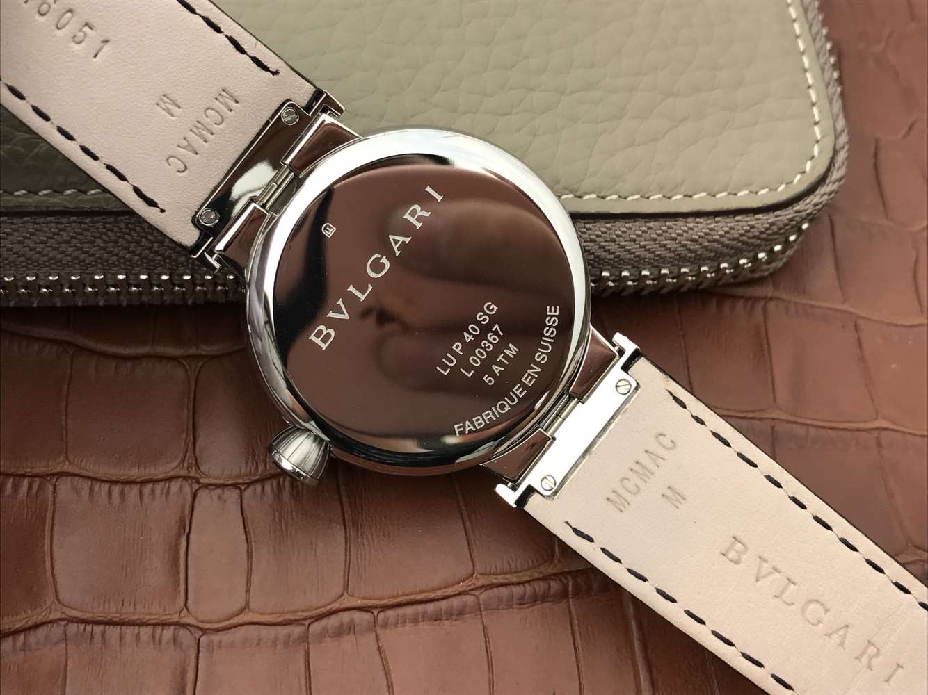 寶格麗復刻手錶看得出來嗎 寶格麗創意珠寶繫列102571 LU40C6SSPGLD￥2980-高仿錶