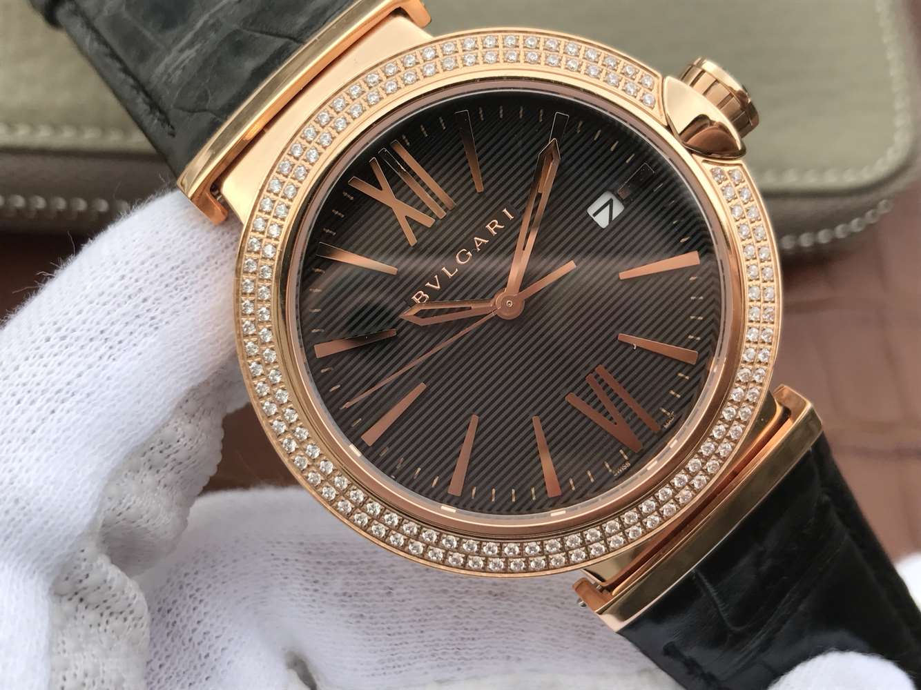 寶格麗復刻手錶能買嗎 寶格麗創意珠寶繫列102571 LU40C6SSPGLD￥2880-高仿錶