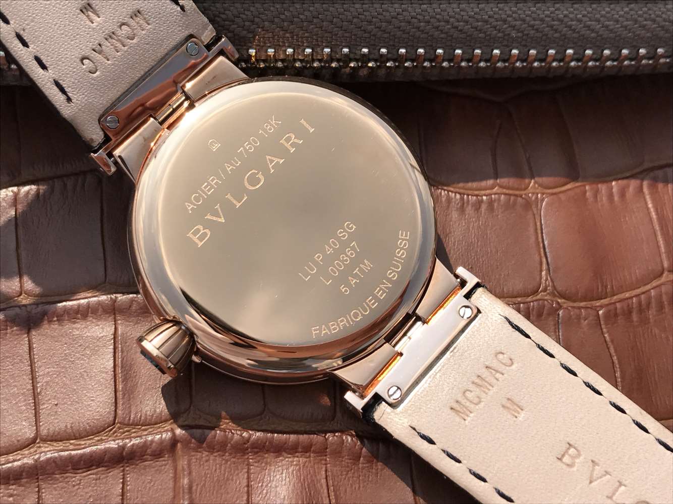 寶格麗復刻手錶能買嗎 寶格麗創意珠寶繫列102571 LU40C6SSPGLD￥2880-高仿錶