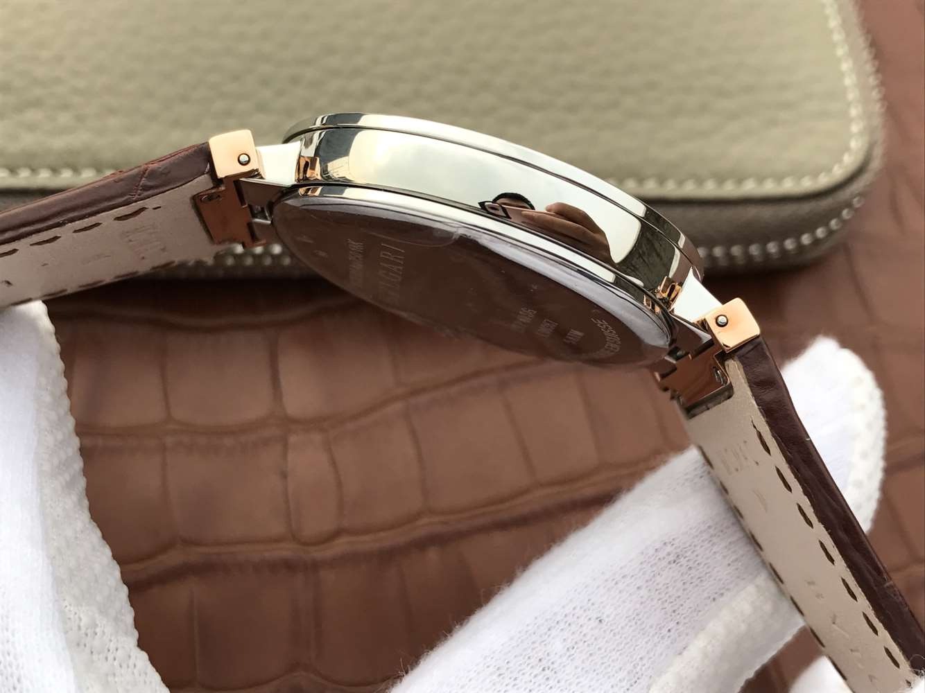 寶格麗復刻手錶吧 寶格麗創意珠寶繫列102571 LU40C6SSPGLD￥2980-高仿錶