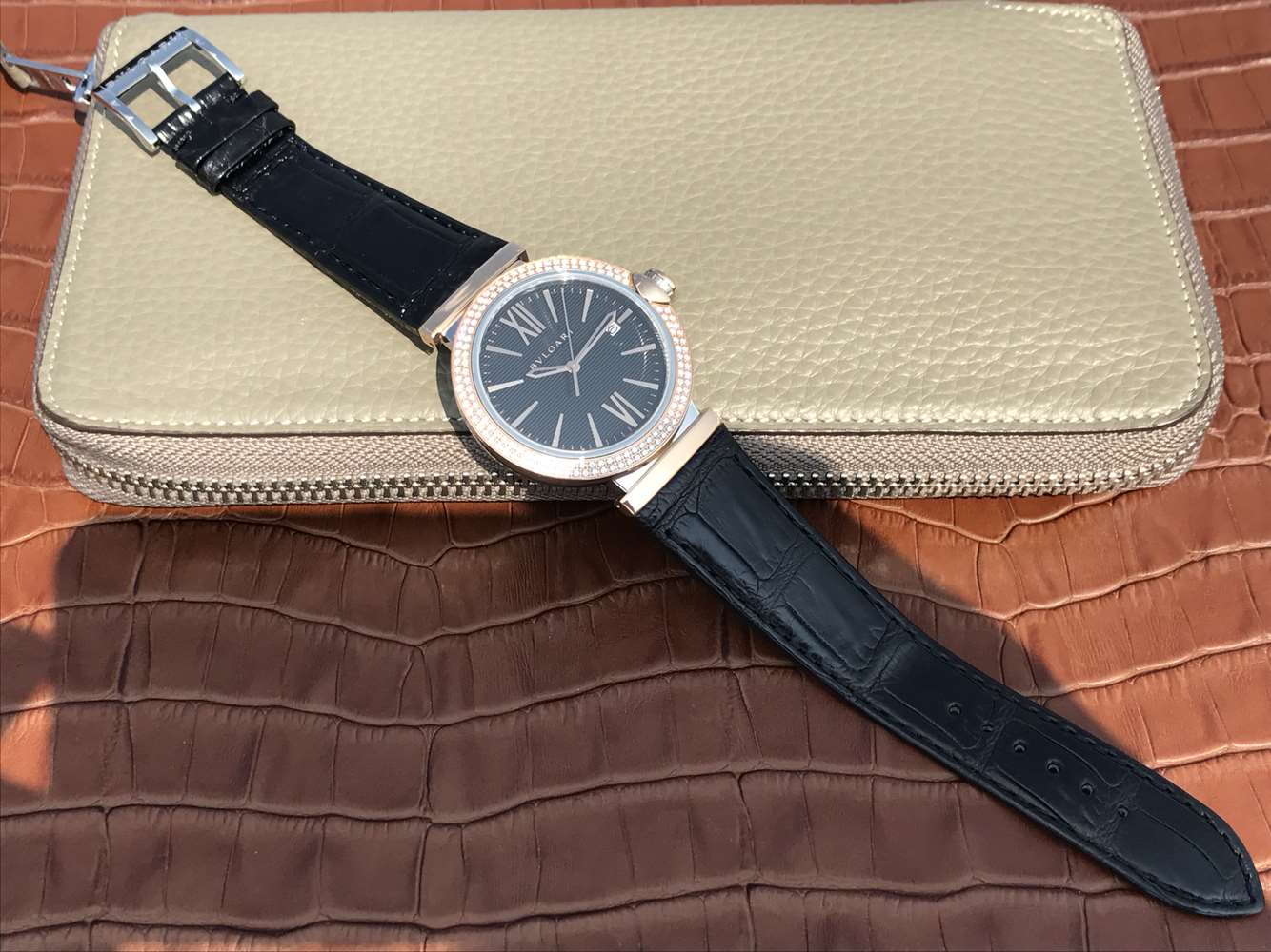 寶格麗的復刻手錶 寶格麗創意珠寶繫列102571 LU40C6SSPGLD￥2980-高仿錶