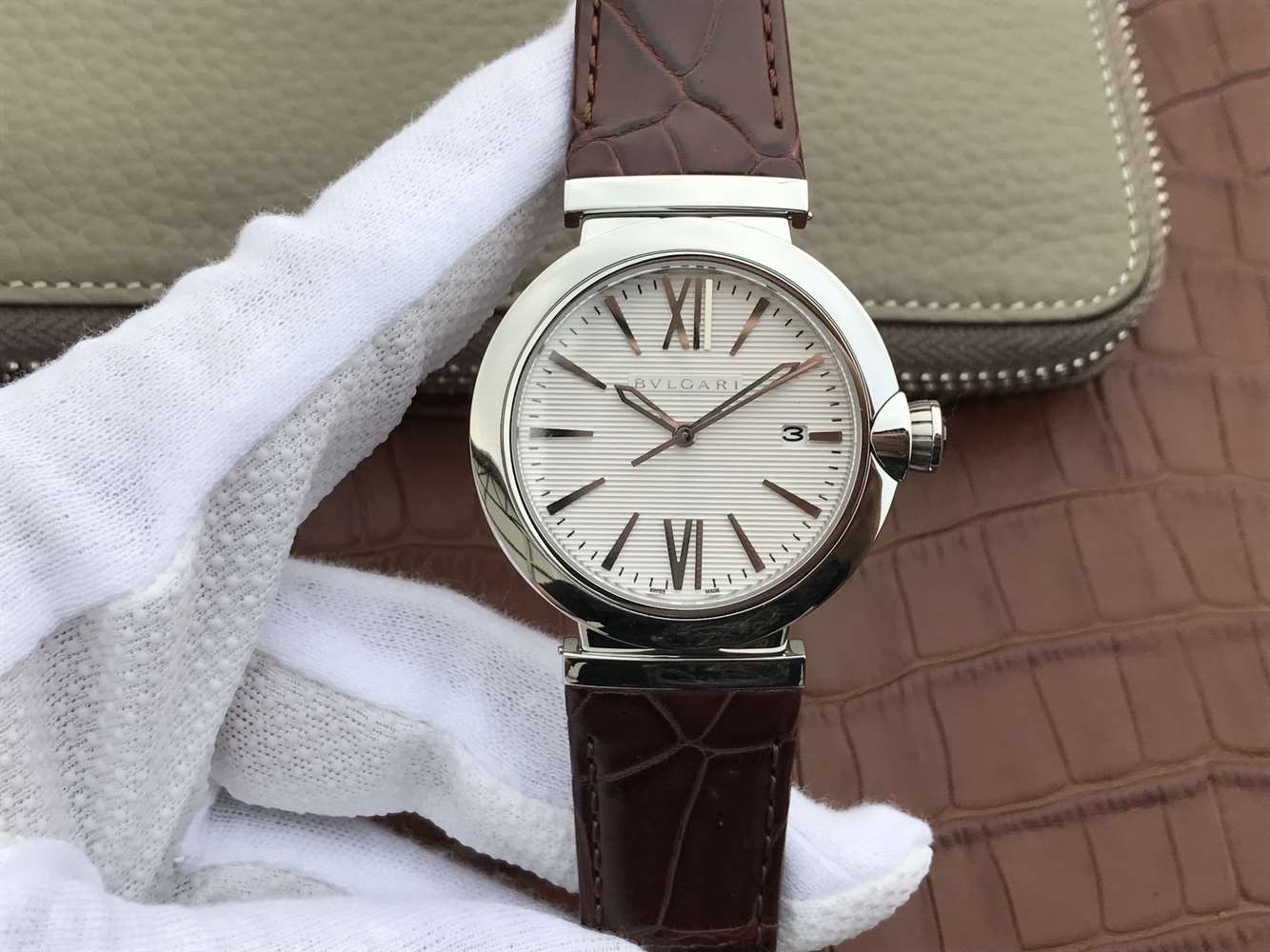 寶格麗男士手錶復刻手錶 寶格麗創意珠寶繫列102571 LU40C6SSPGLD￥2980 -高仿錶