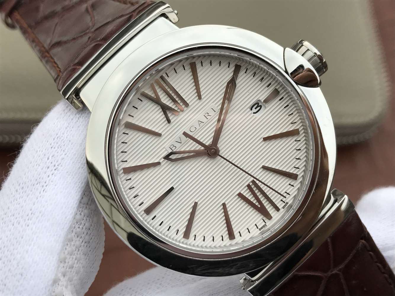 寶格麗男士手錶復刻手錶 寶格麗創意珠寶繫列102571 LU40C6SSPGLD￥2980 -高仿錶