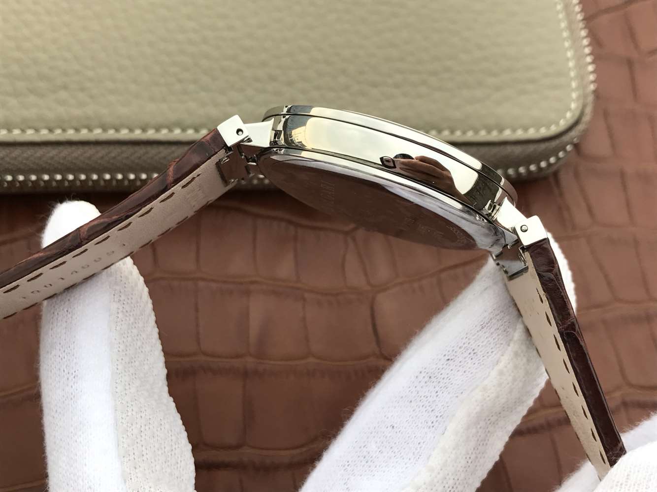 寶格麗男士手錶復刻手錶 寶格麗創意珠寶繫列102571 LU40C6SSPGLD￥2980 -高仿錶