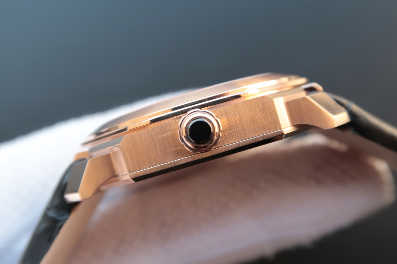 復刻手錶吧寶格麗 寶格麗全新OCTO繫列102028 BGO40BPLXT超薄腕錶￥3480-高仿錶