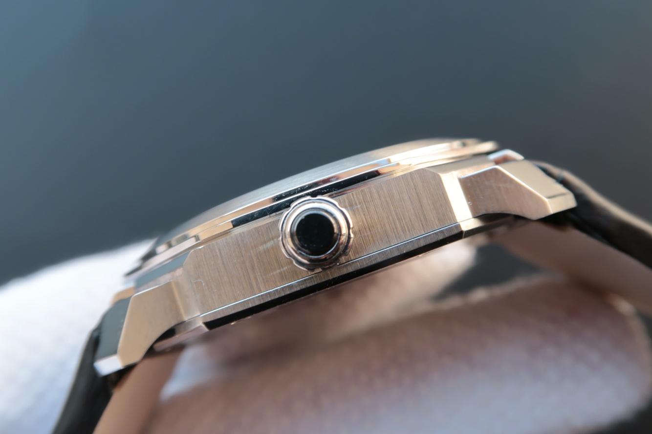 寶格麗復刻手錶錶怎麽樣 寶格麗全新OCTO繫列102559超薄腕錶￥2980-高仿錶