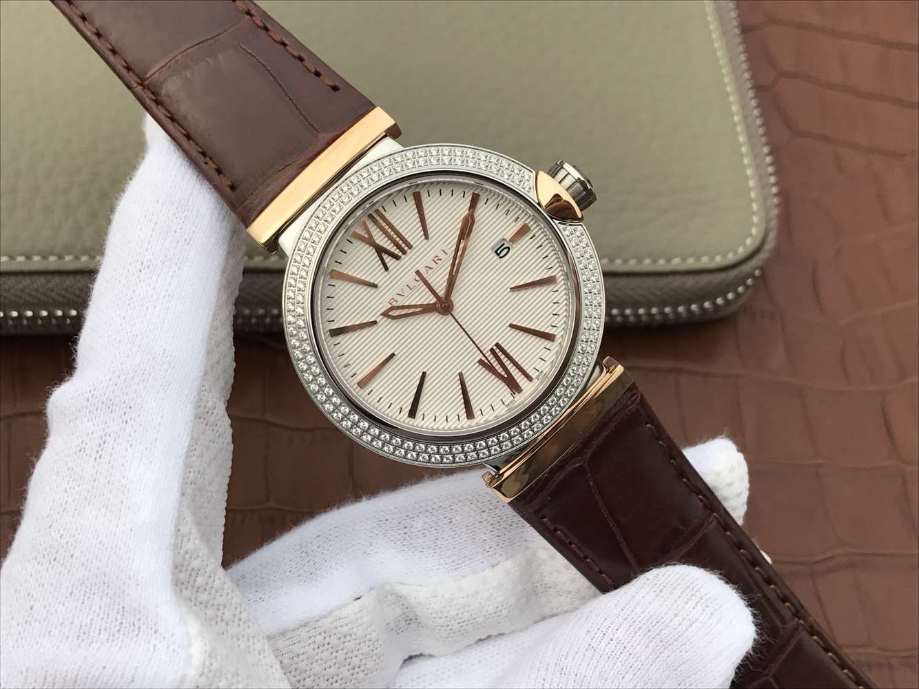 寶格麗 珠寶 復刻手錶 寶格麗創意珠寶繫列102571 LU40C6SSPGLD￥2980 -高仿錶