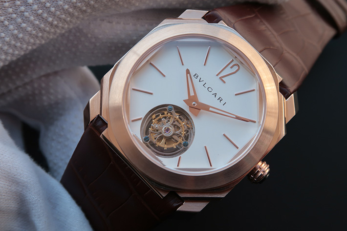 寶格麗OCTO繫列102138 BGO40BPLTBXT 18K玫瑰金 白盤 真陀飛輪機芯 男士手動機械錶￥3480-高仿錶