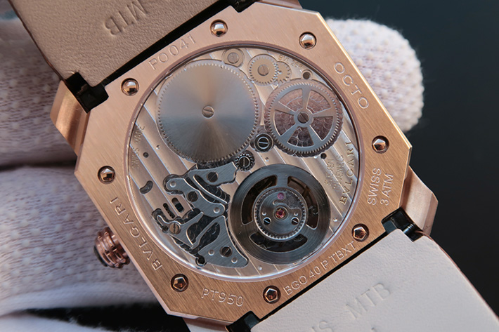 寶格麗OCTO繫列102138 BGO40BPLTBXT 18K玫瑰金 白盤 真陀飛輪機芯 男士手動機械錶￥3480-高仿錶