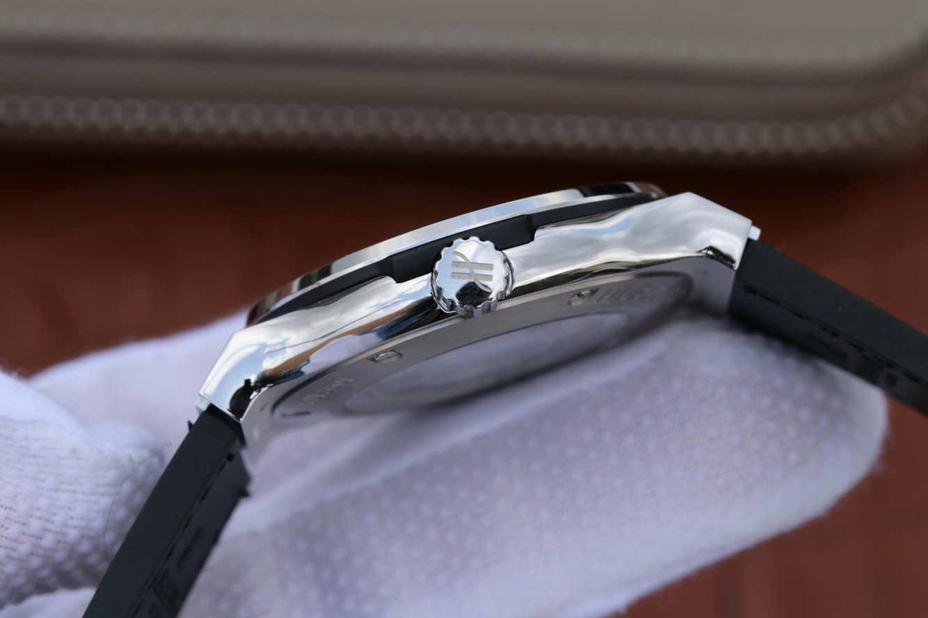 仿宇舶經典融合繫列511.NX.7071.LR 男士自動機械錶￥3280 -高仿錶