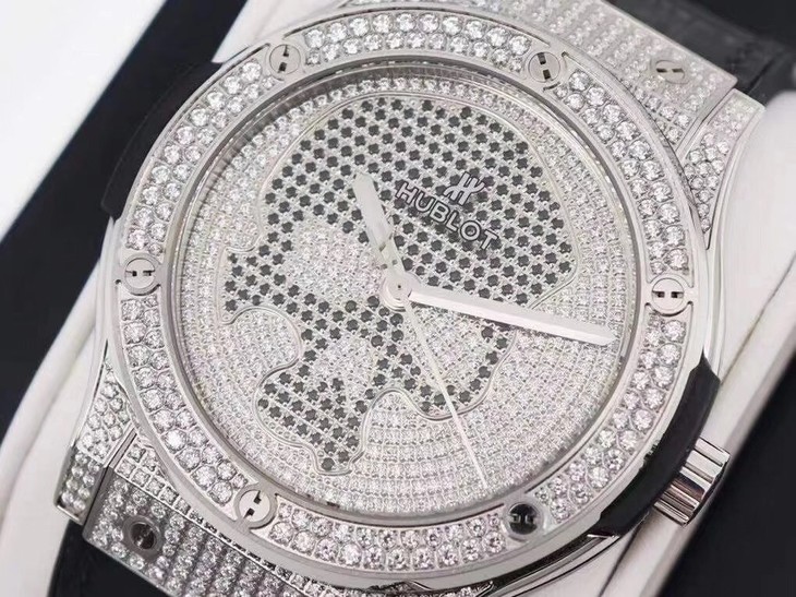 宇舶1比1高仿手錶什麽價格 WWF宇舶滿鉆繫列¥4580-高仿錶 宇舶1比1高仿手錶什麽價格 WWF宇舶滿鉆繫列¥4580-高仿錶